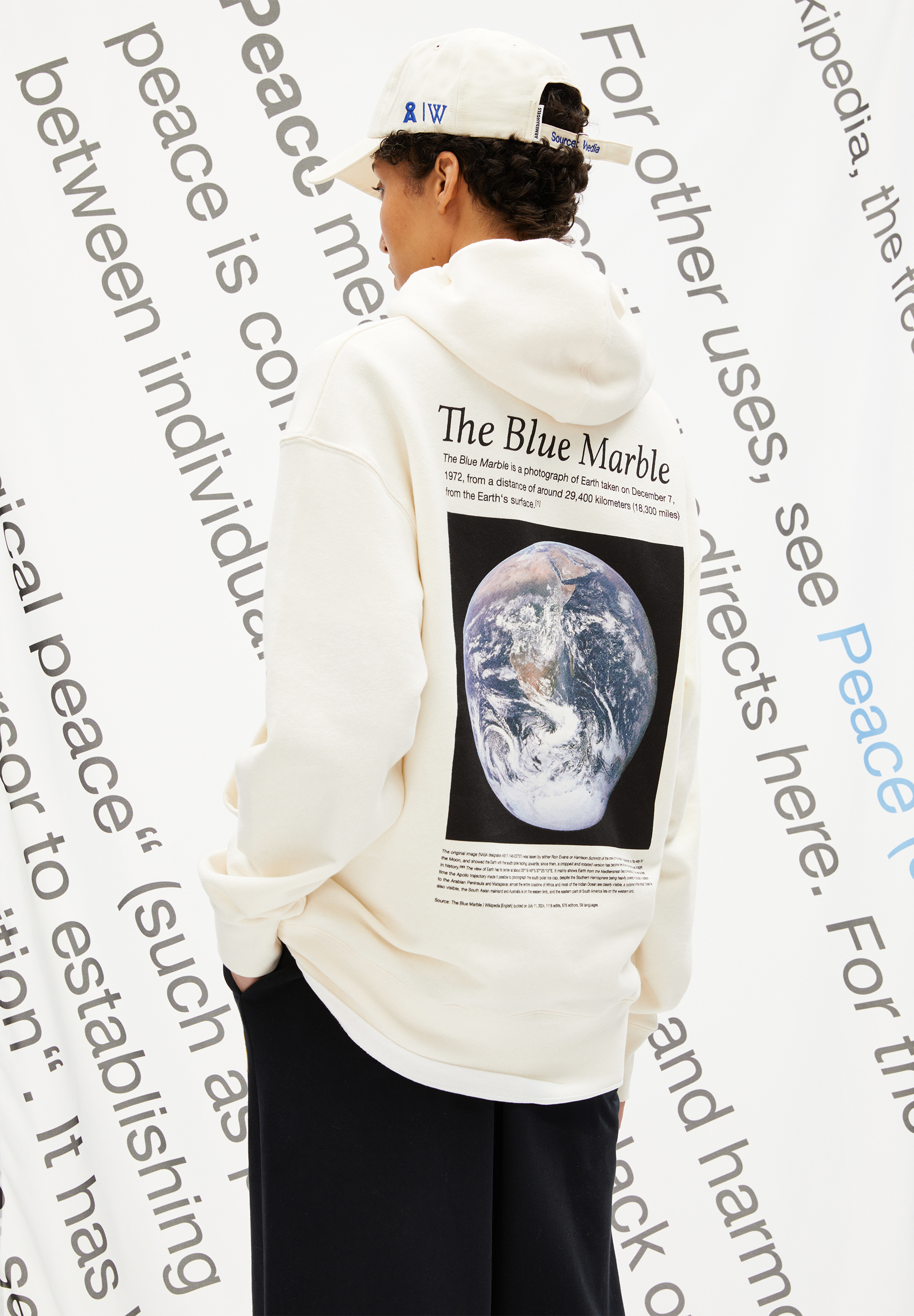 EMAAL WIKIPEDIA Sweathoodie made of recycled Cotton